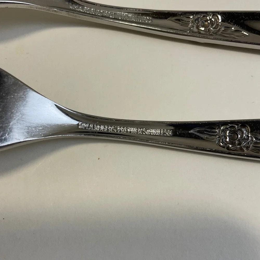 Oneida Wm A Rogers La Rose Salad Forks Vintage Stainless Steel Set of 5 Floral